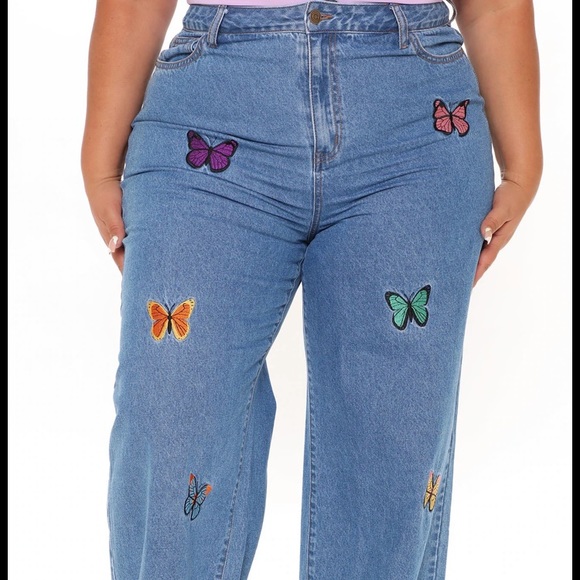 NWT SZ 18 Fashion Nova Medium Blue Crop Straight Leg Butterfly Embroidered Jeans - Picture 2 of 4